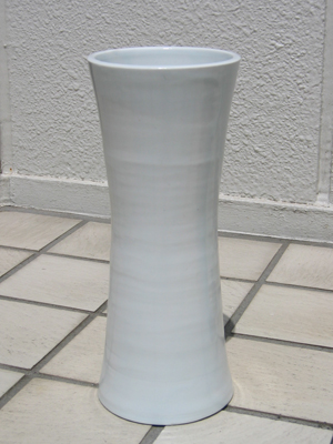 五十嵐元次さんの花瓶: べにやニュース